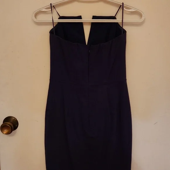 Strapless V-Neck - Picture 3 of 4